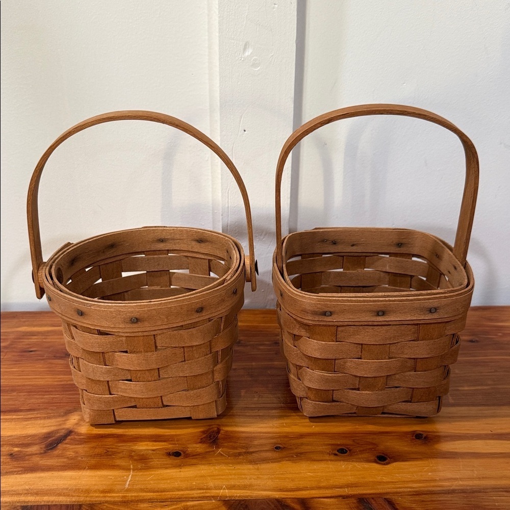 Vintage 1988 Longaberger Round & Square Baskets Set of 2
